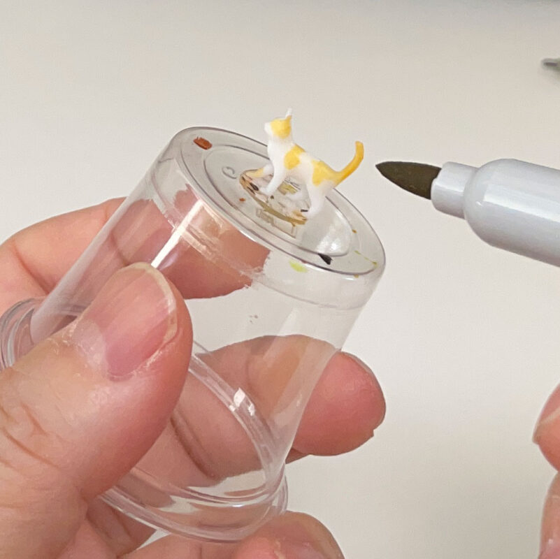 ミニチュアを塗るアルバイト