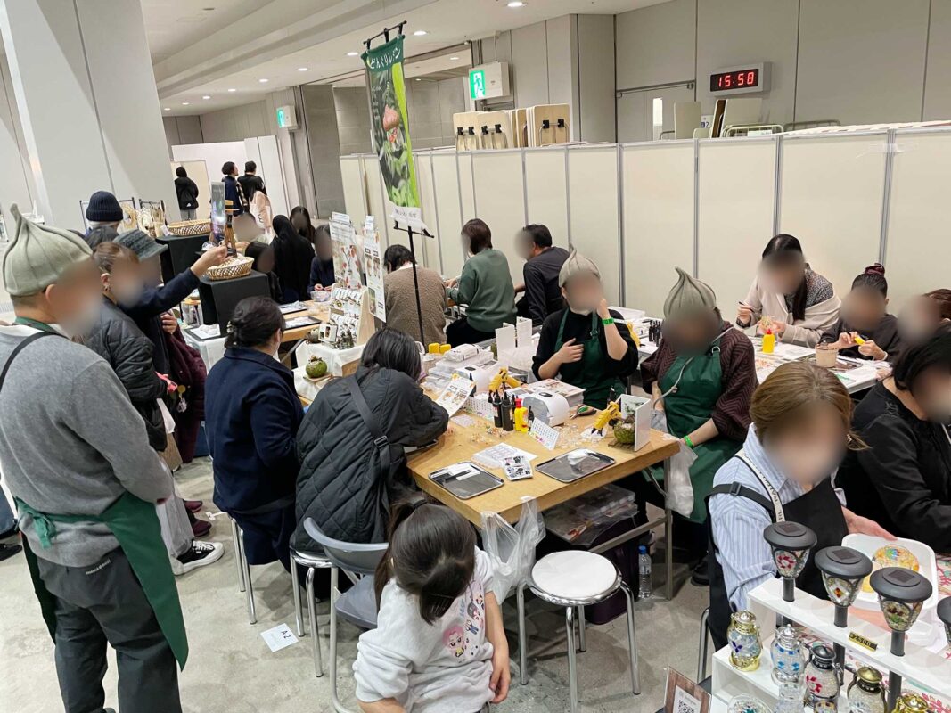 どんぐりレジン体験教室-風景-HMJ