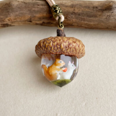 ドングリレジン